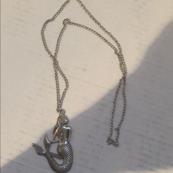 Necklace - Picture 1 of 1